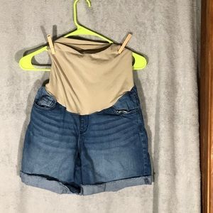 Maternity shorts